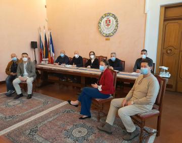 Unione di Comuni Valdarno e Valdisieve. Appalti e forniture pubbliche: accordo con le organizzazioni sindacaliiture pubbliche: accordo con le organizzazioni sindacali Unione di Comuni Valdarno e Valdisieve. Appalti e forniture pubbliche: accordo con le organizzazioni sindacali