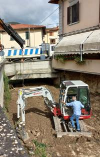 Settembre 2023, Pontassieve. Molino del Piano: concluso l’intervento all’alveo del fosso di Rimaggio in coincidenza con il ponticino di via Fratelli Carli