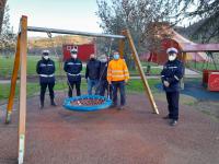 Rubano uno dei giochi per i bambini nel parco comunale delle “Montagnole”, individuati e rintracciati dalla Polizia Municipale