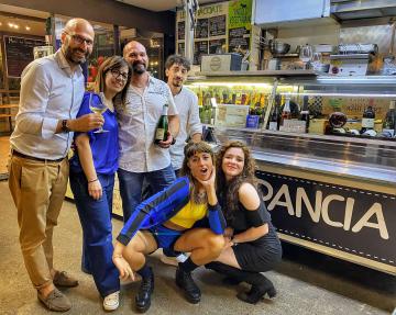 Il Gambero Rosso incorona “A Pancia Piena”: campione dello street food toscano. Pontassieve, luglio 2023 Il Gambero Rosso incorona “A Pancia Piena”: campione dello street food toscano. Pontassieve, luglio 2023